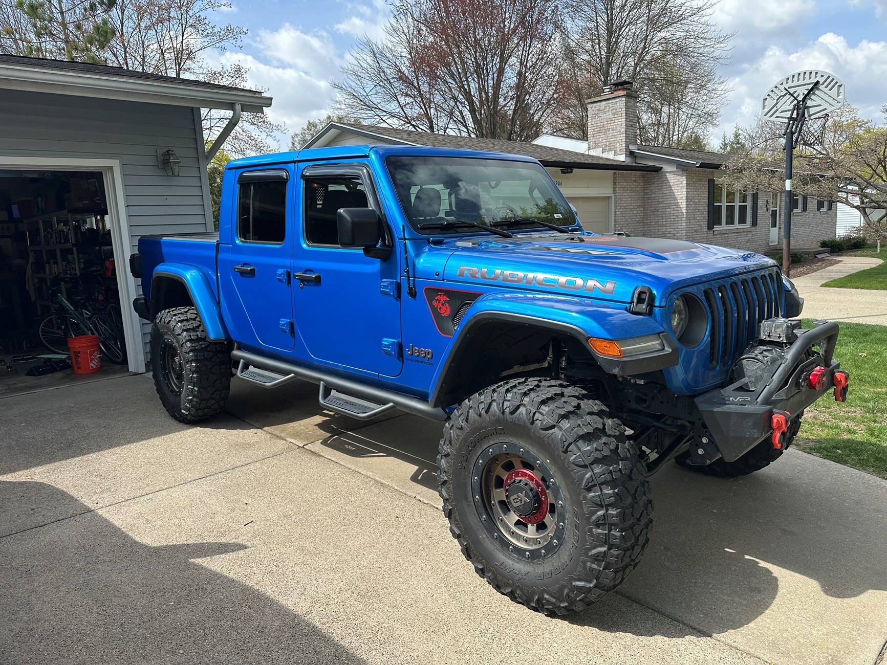 Jeep Gladiator Clayton 3.5 Overland and .5 Teraflex Level Spacer Installed on Front Springs Truck2