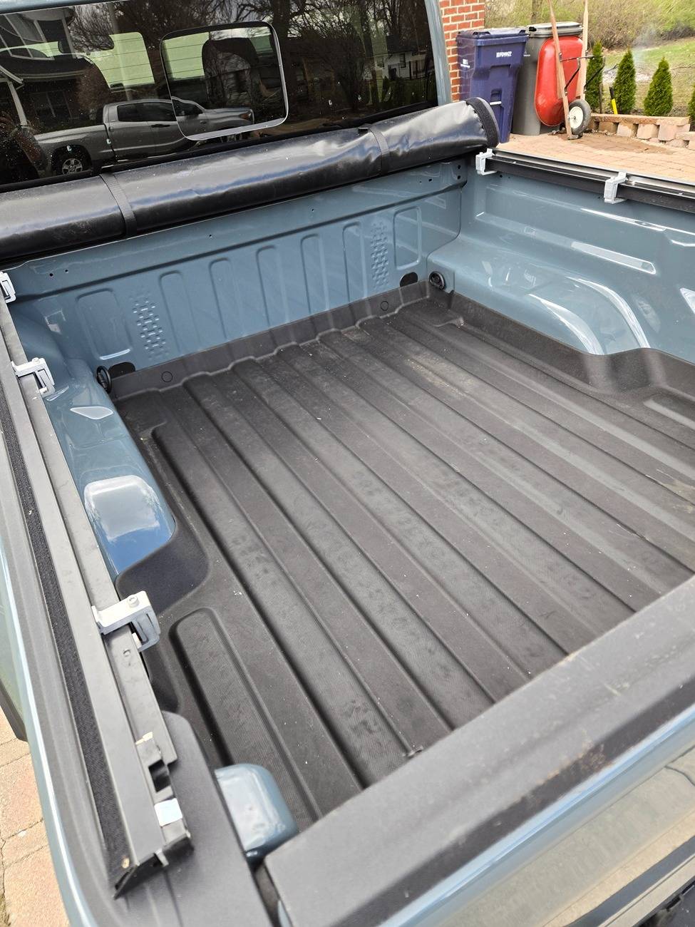 Jeep Gladiator 3W Bed Mat installed photos & review 20250415_143326