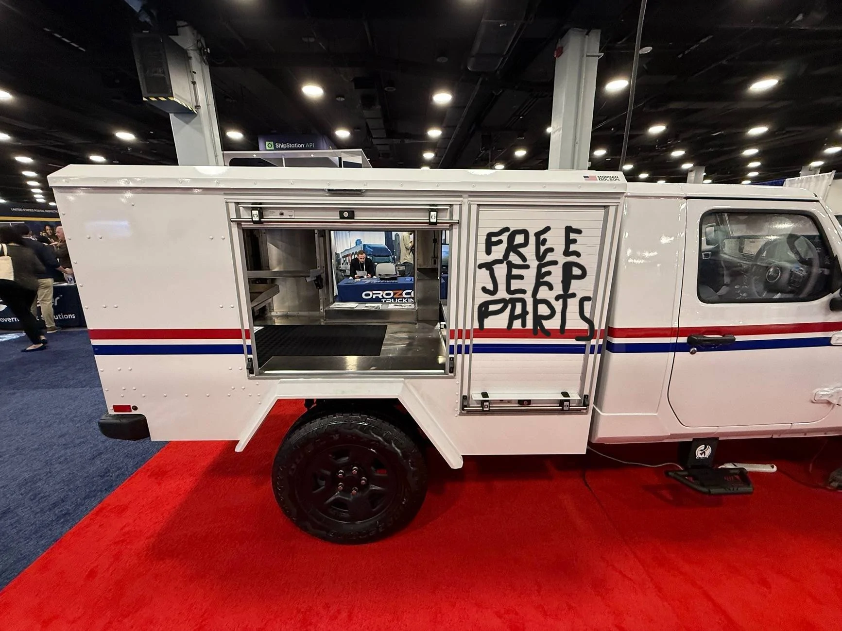 Jeep Gladiator JT Mail Truck? National Postal Forum has a Kestrel Gladiator on Display IMG_3529