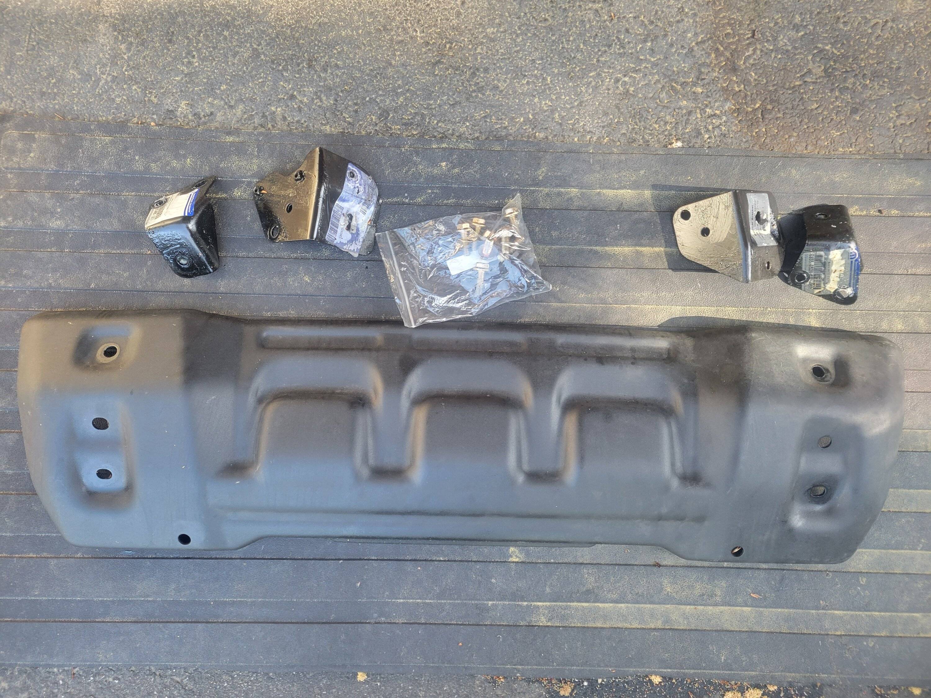 Jeep Gladiator OEM Rubicon Front Skid Plate with Brackets 20250427_093234