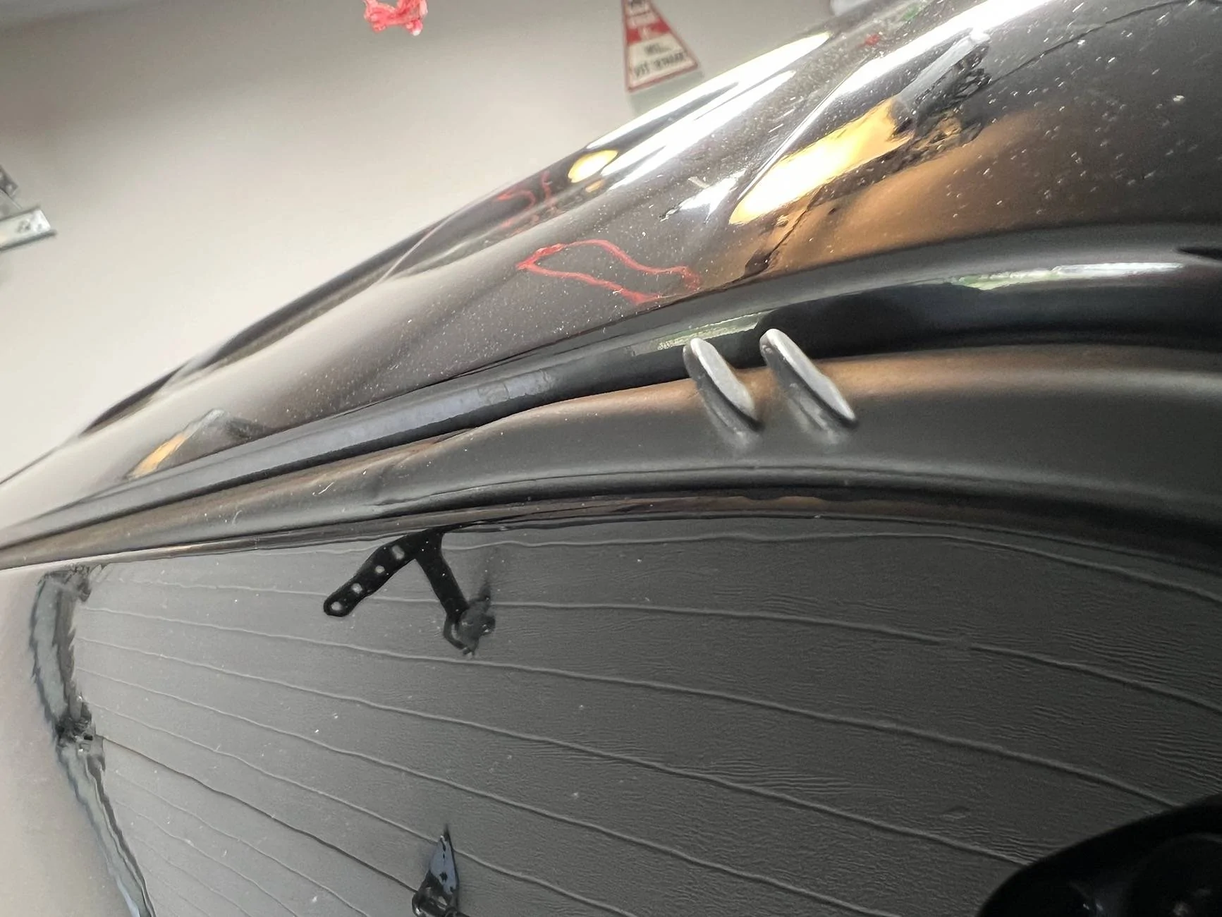 Jeep Gladiator Header seal gap IMG_2289