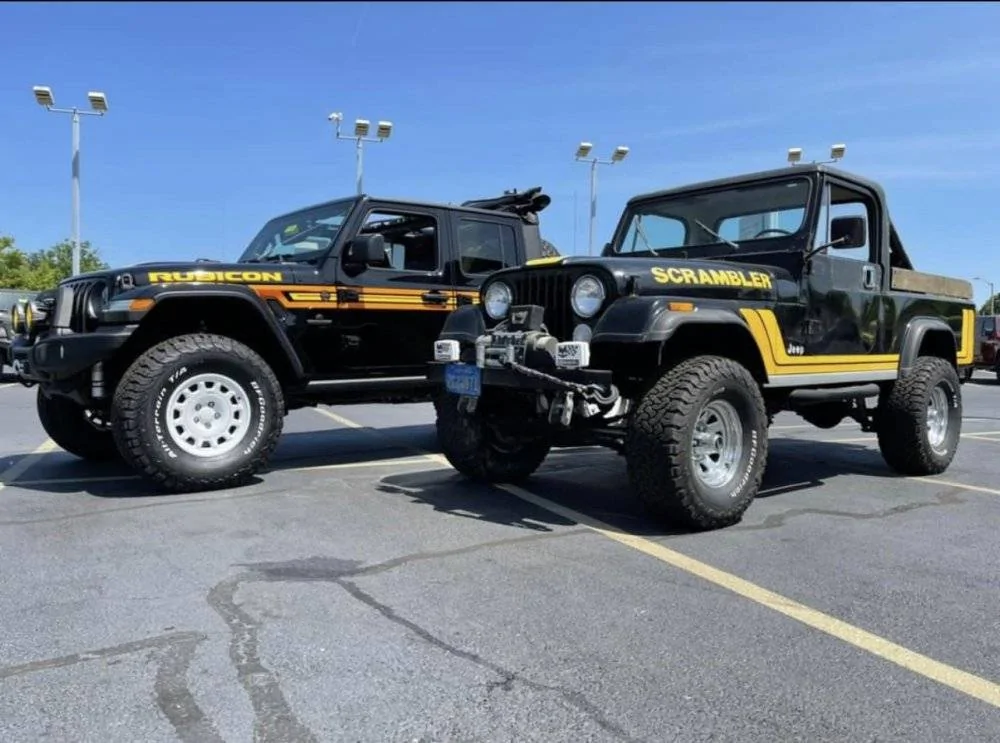 Jeep Gladiator BLACK Gladiator JT Club IMG_3432