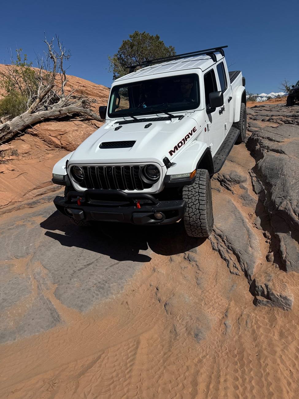 Jeep Gladiator BRIGHT WHITE Gladiator JT Club IMG_5338
