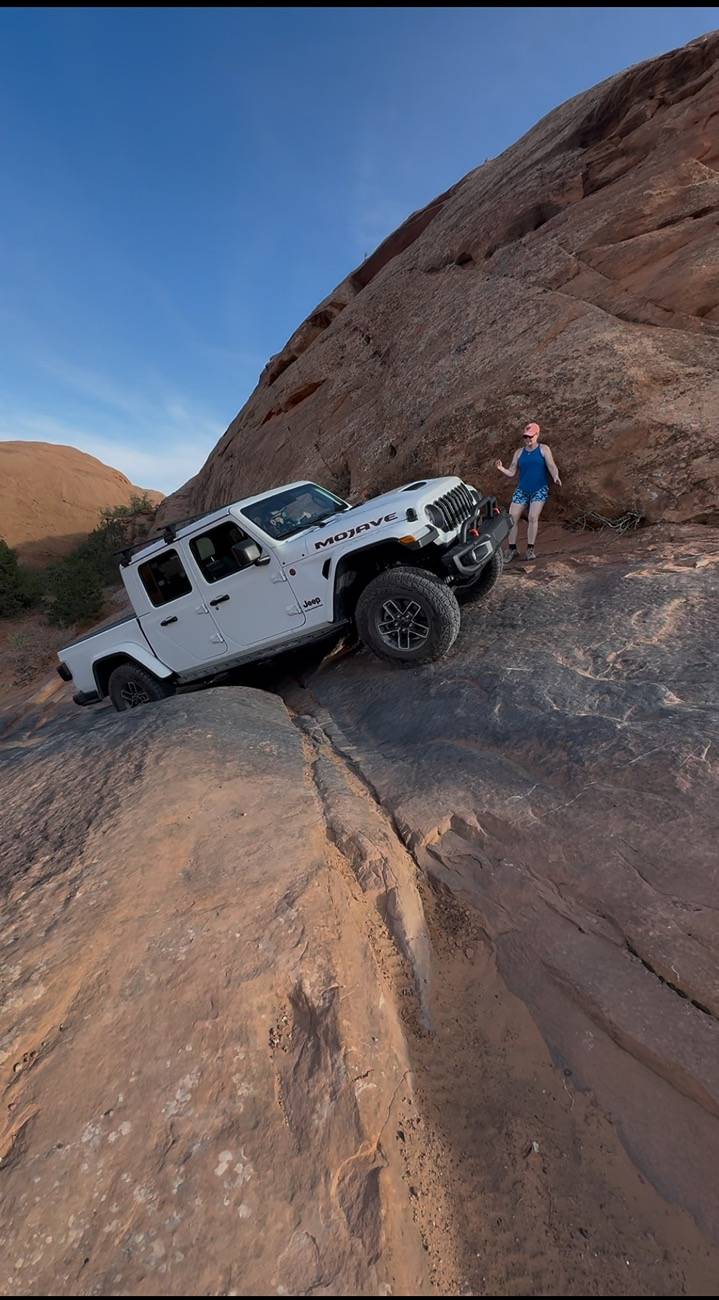 Jeep Gladiator BRIGHT WHITE Gladiator JT Club IMG_7746