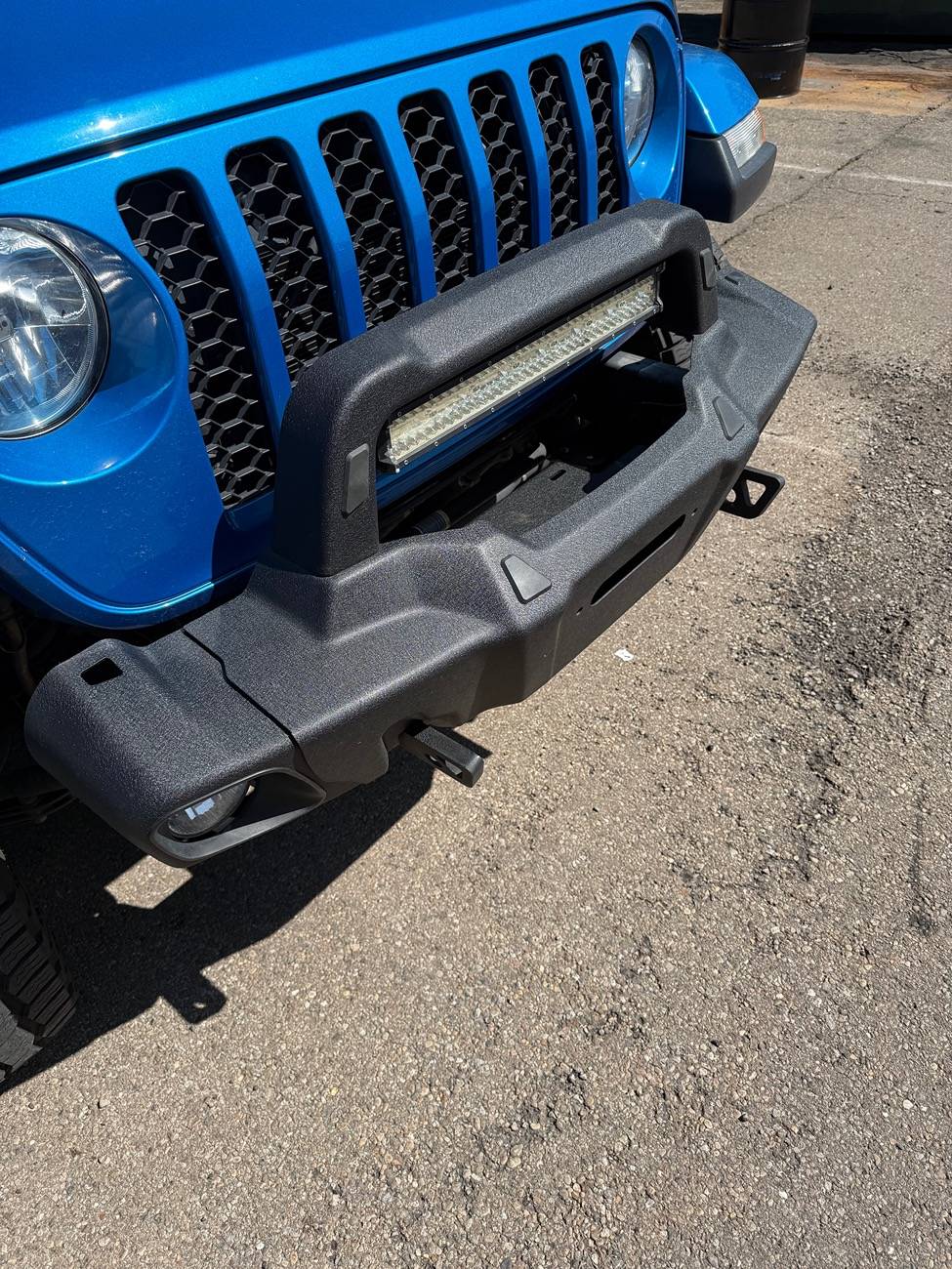 Jeep Gladiator Can anyone help me identify a bumper please? IMG_6492