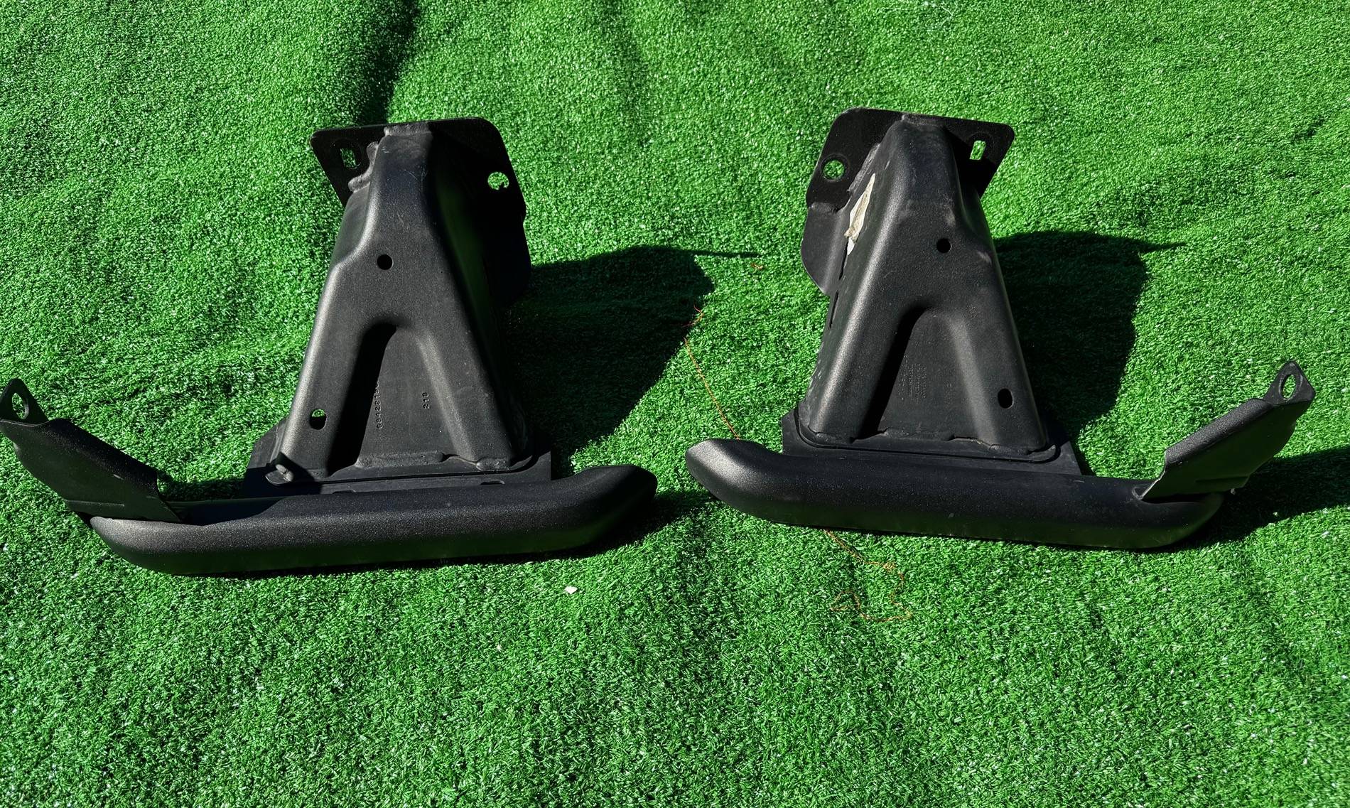 Jeep Gladiator Mopar OEM Rubicon Bed sliders IMG_9054