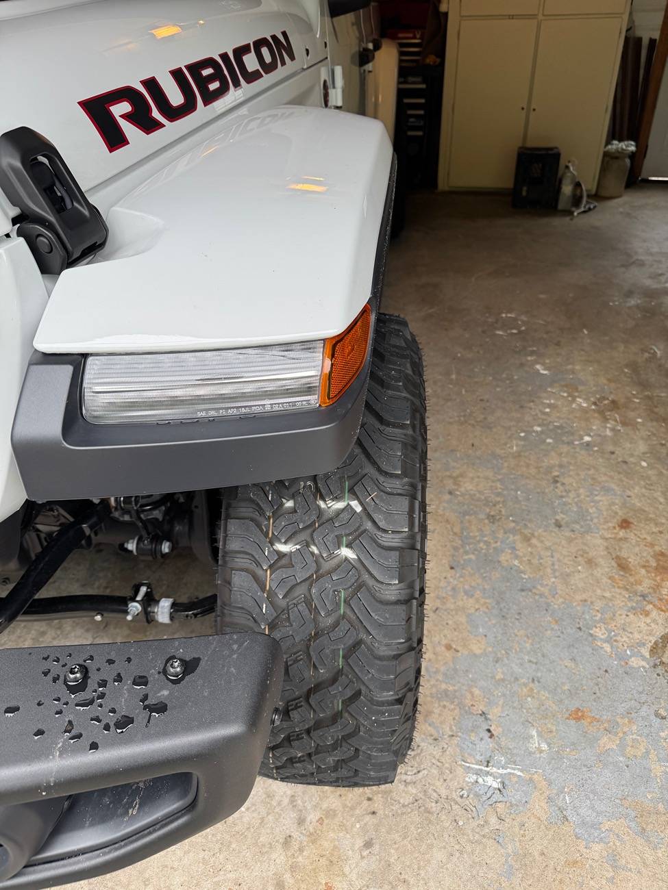 Jeep Gladiator 33x12.5R17 on OEM Wheels IMG_0599