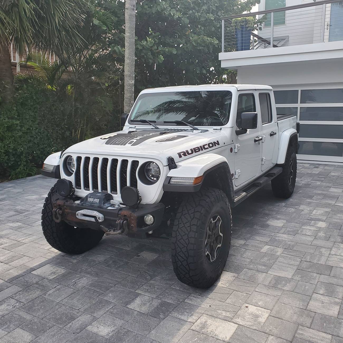 Jeep Gladiator Gladiators on Mopar 2" Lift Kit 20250511_092216