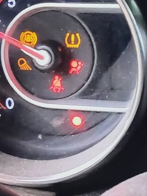 Jeep Gladiator Battery and ?? Issues lght