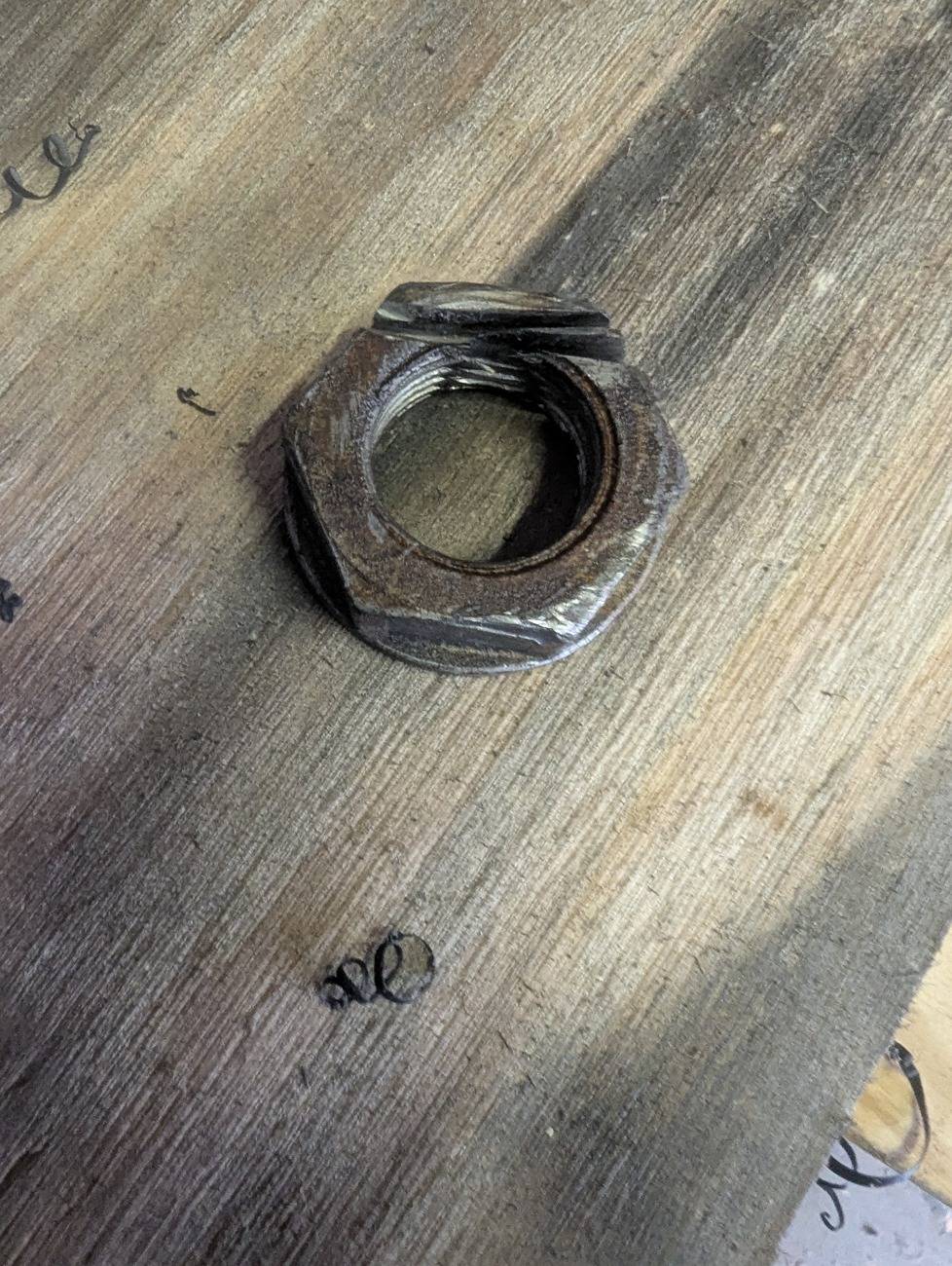 Jeep Gladiator Pitman arm nut seized! 1000001150