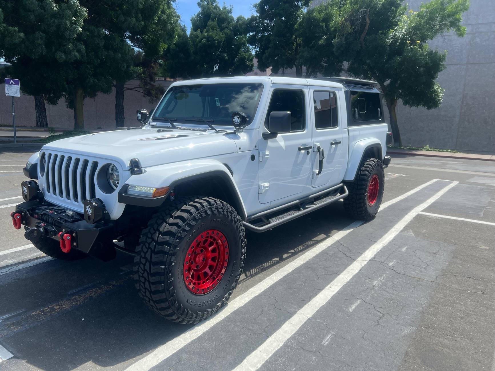 Jeep Gladiator Mickey thompson or Kenda klever rt? IMG_5336