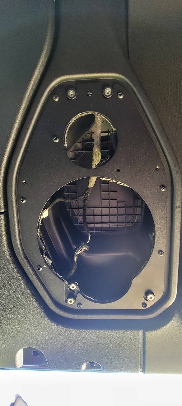 Jeep Gladiator Factory speaker replacement Four