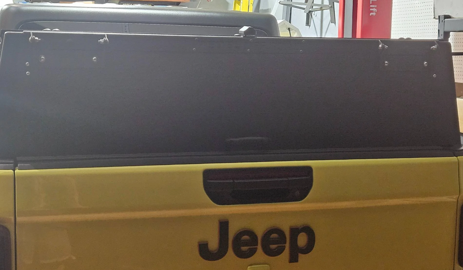 Jeep Gladiator Wolfbox TriPro Camera Mounting options? 20250510_233252