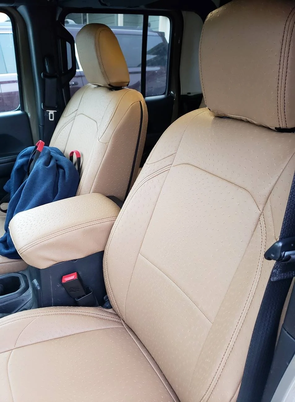 Jeep Gladiator What Seat Covers Do You Use? 20231022_151720