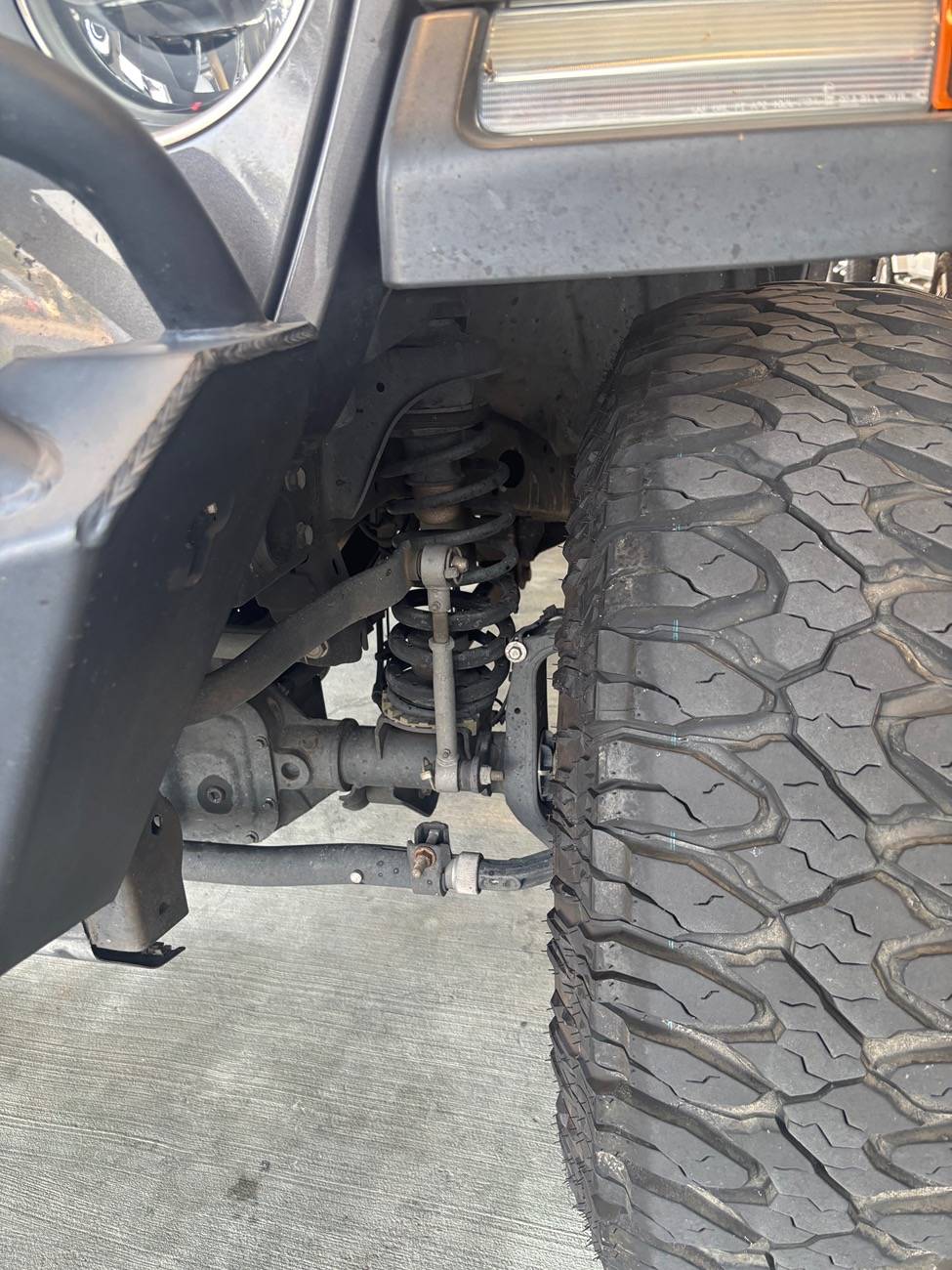 Jeep Gladiator Holy moly spring bow IMG_5605