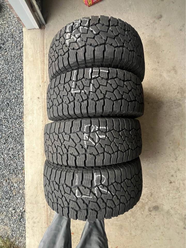 Jeep Gladiator 5 Rubicon WHeels, Tires Sensors, ( New spare) Sell Wheel 2
