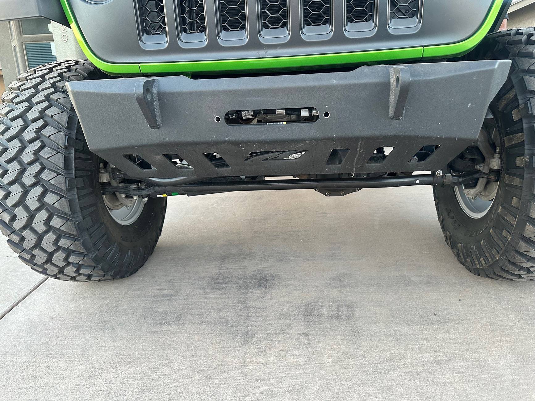 Jeep Gladiator Motobilt Crusher Series front bumper IMG_3397