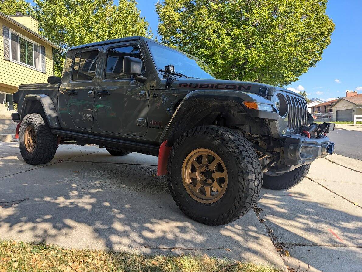 Jeep Gladiator MetalCloak 2.5" GC lift and wheel backspacing issue - any wisdom on this? 1747852460883-y8
