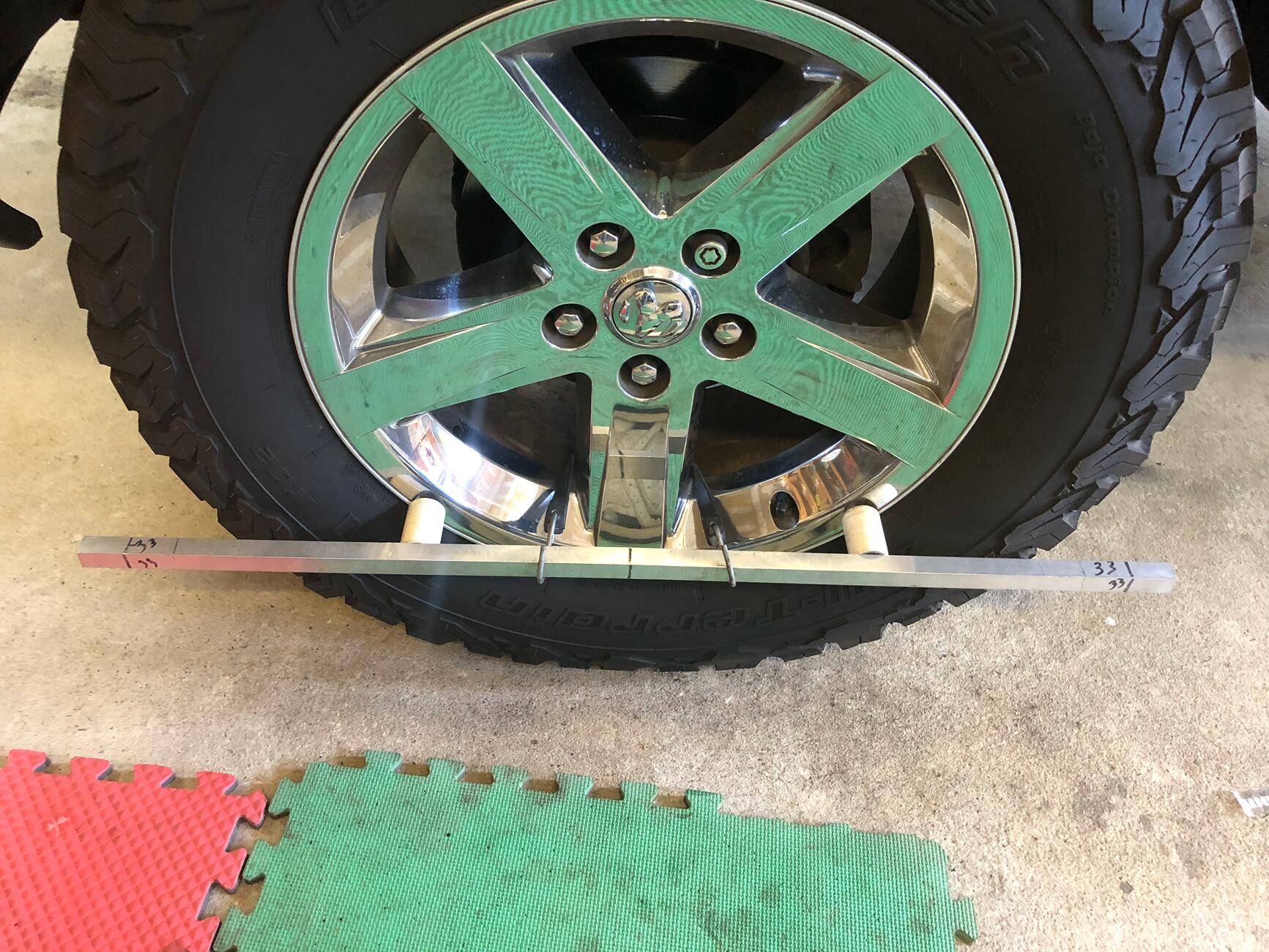 Jeep Gladiator Deal Alert: Digital Toe Meter for $11 tempImagexWyjG4