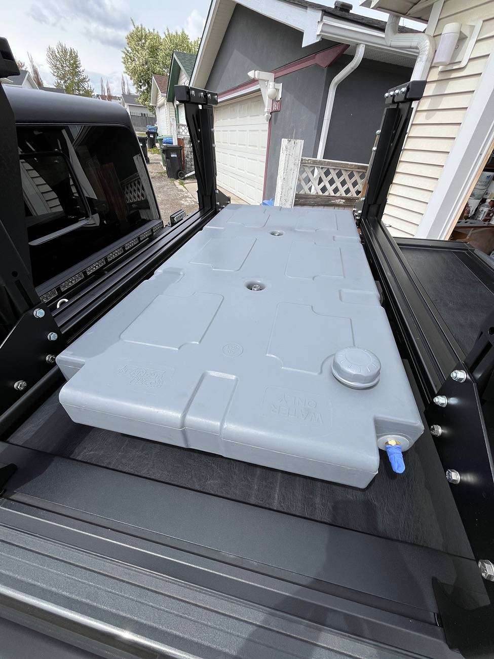 Jeep Gladiator 50L IRONMAN Water Tank IMG_4374