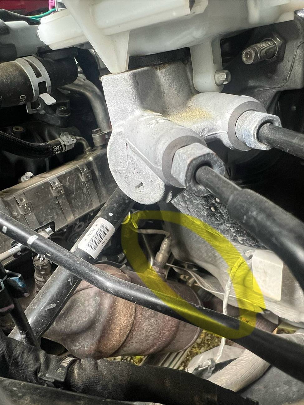 Jeep Gladiator 2023 Sport S. Trying to isolate whistle … what does yours look like? IMG_8138