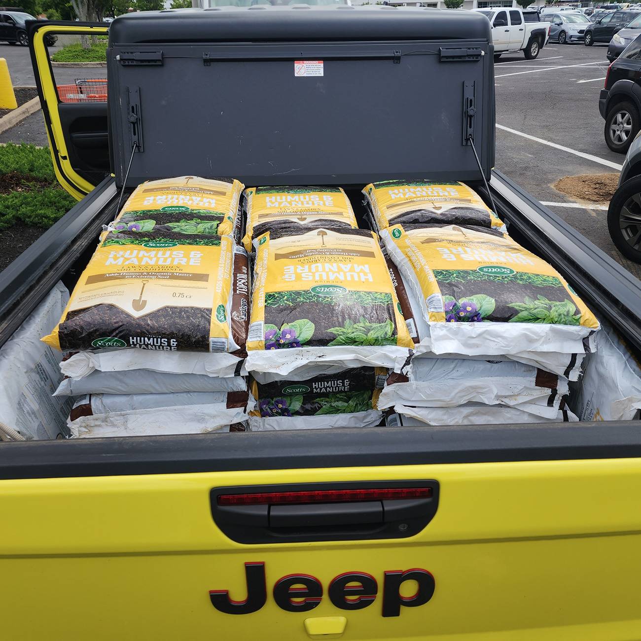 Jeep Gladiator What did you HAUL in your JT today? 1000021740