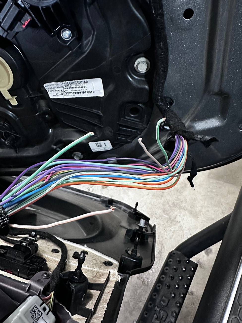 Jeep Gladiator Drivers door handle proximity function not working IMG_3305