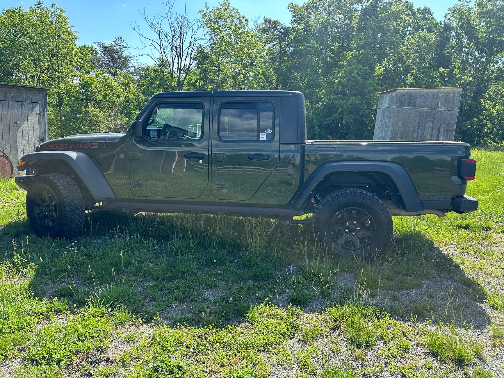 Jeep Gladiator 2021 Jeep Gladiator Mojave with winch, lots options IMG_0304.JPG