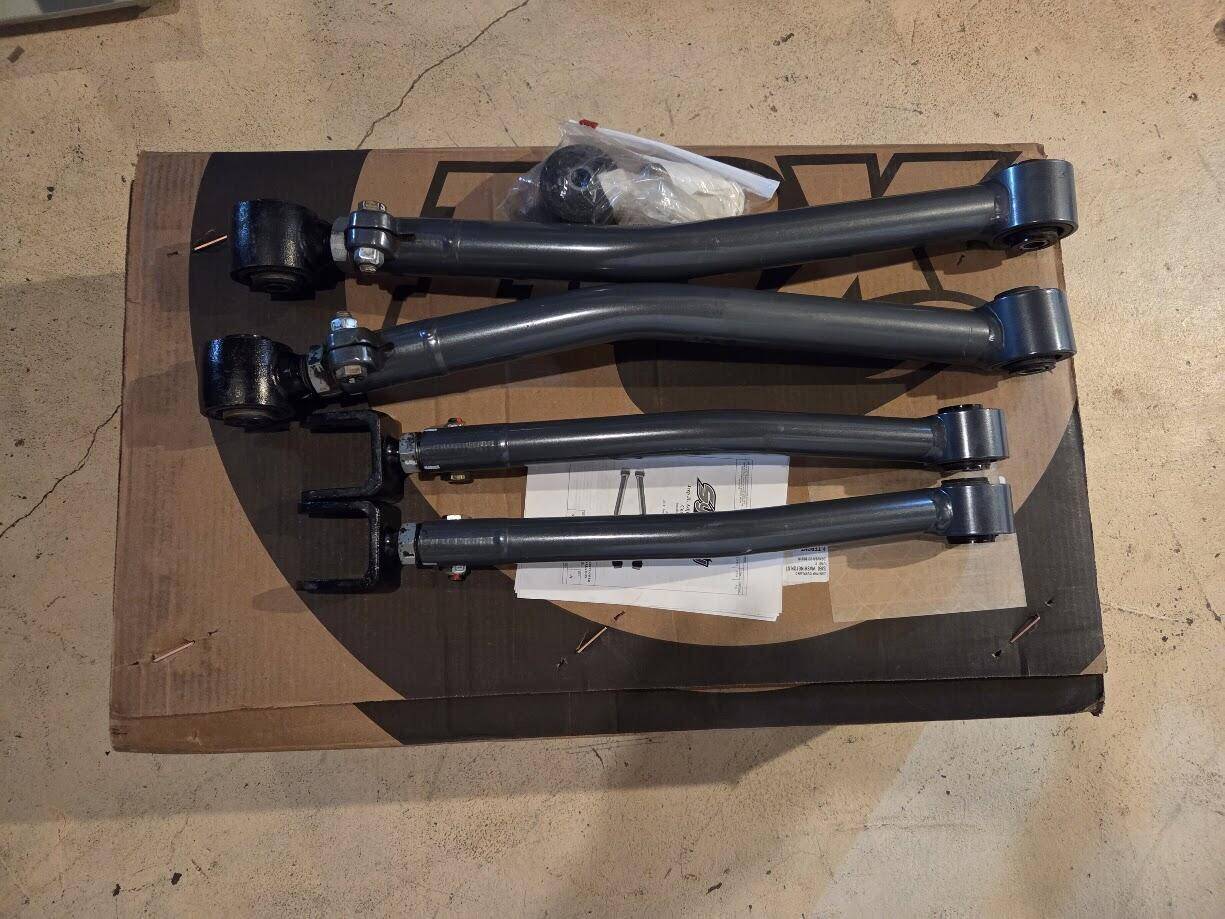 Jeep Gladiator Synergy Manufacturing Front Adjustable Control Arms -  Upper & Lower 1748473178549-vd