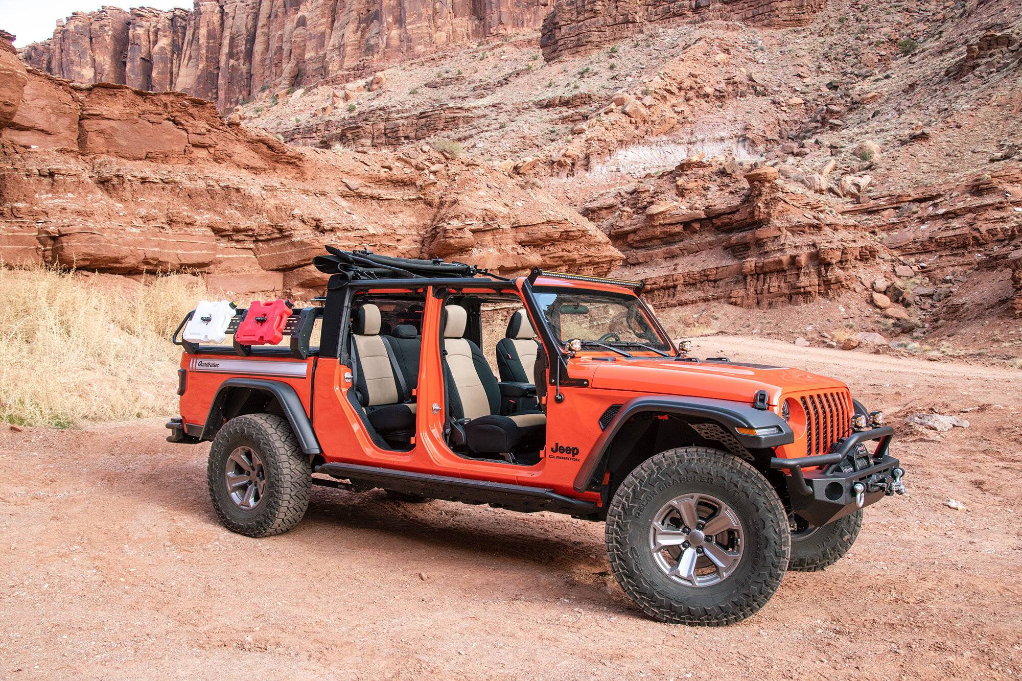 Jeep Gladiator What in tar nation? Quadratec_Baja_HD_Fender_Flares_JT_12510-5231-03