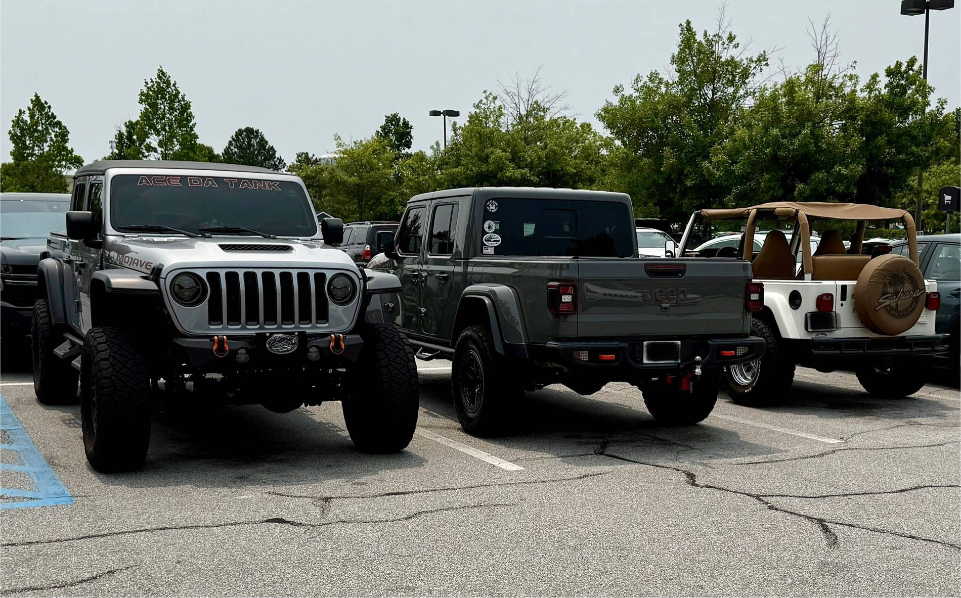 Jeep Gladiator Jeeps Parking Next To Jeeps IMG_1967