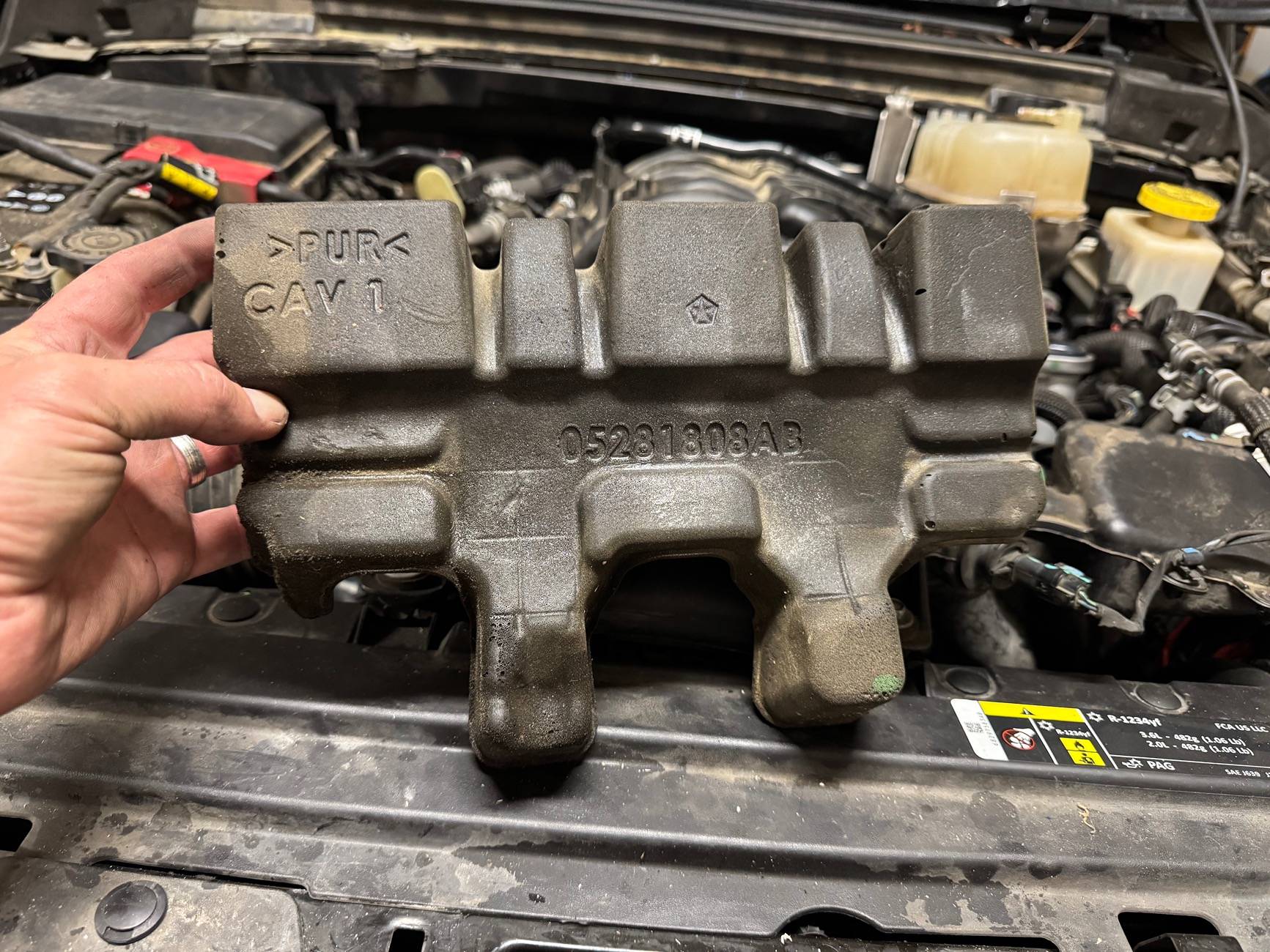 Jeep Gladiator Foam under intake manifold IMG_2880