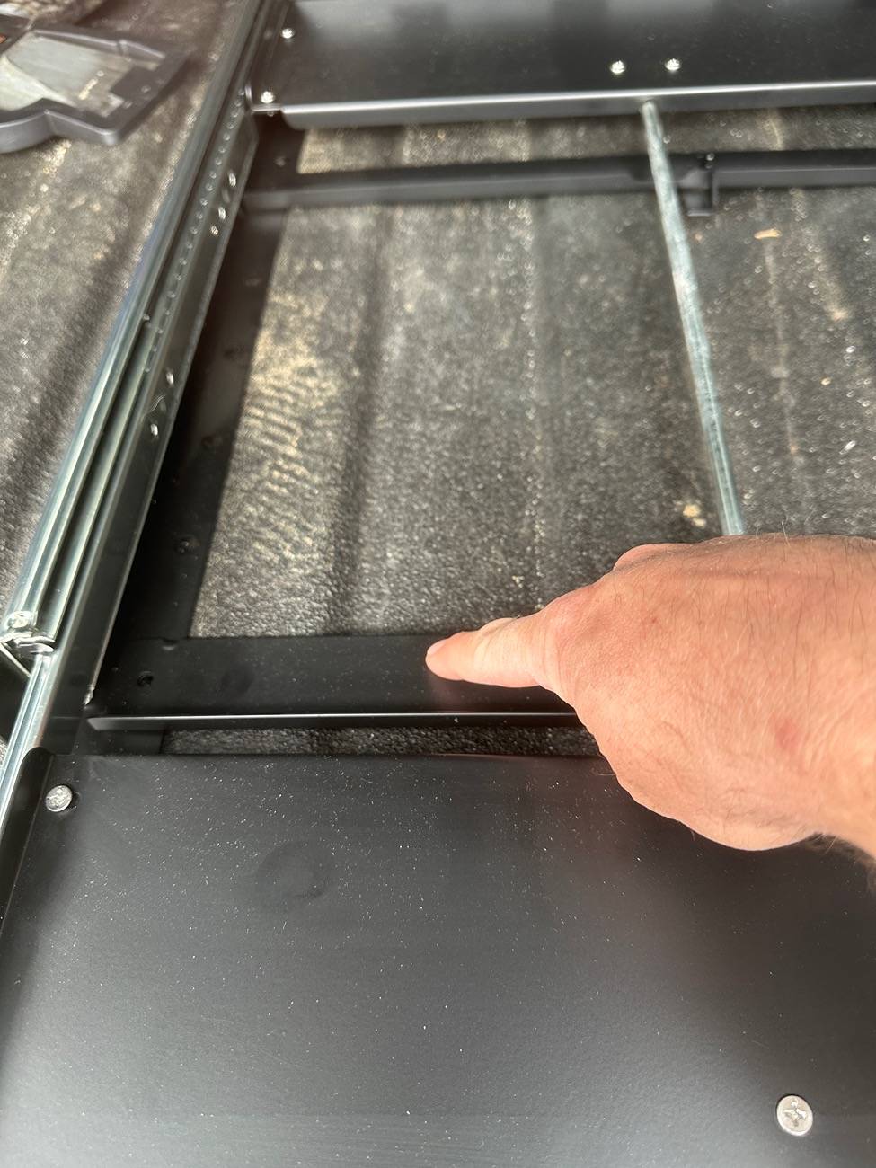 Jeep Gladiator No drill fridge slide mount IMG_4781