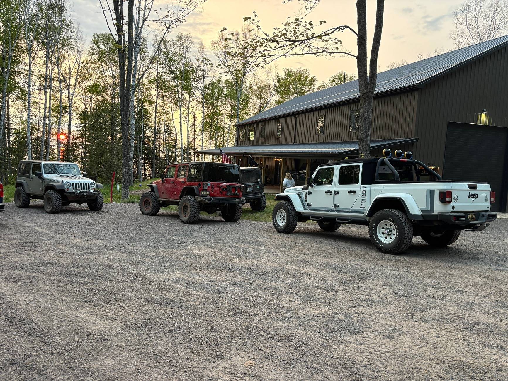 Jeep Gladiator 37's and MPG Jeeps