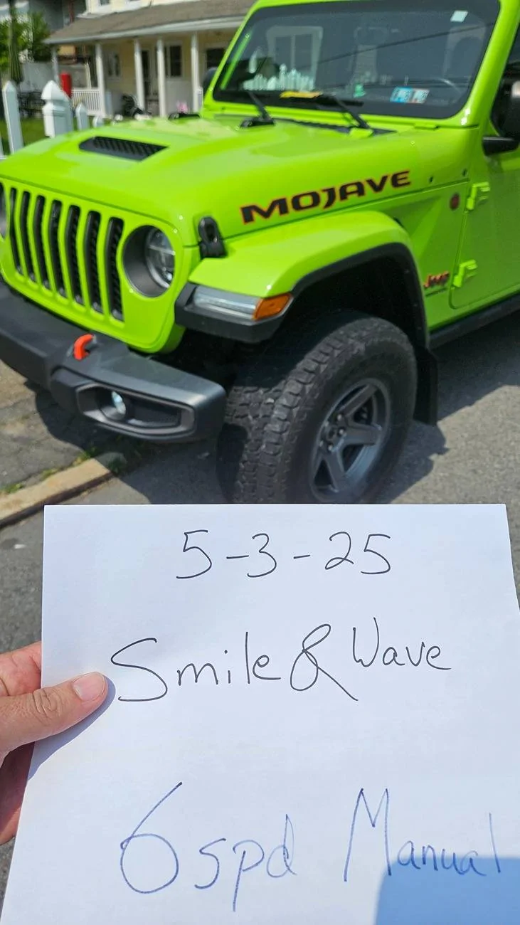 Jeep Gladiator 2021 MANUAL TRANSMISSION green Mojave 38,955 1000034809
