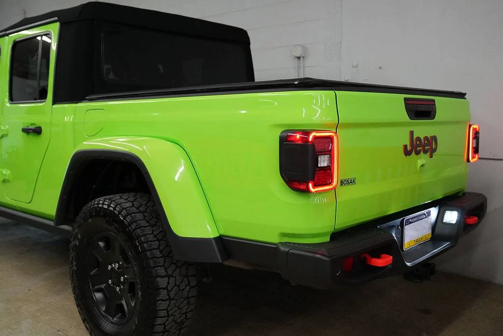 Jeep Gladiator 2021 MANUAL TRANSMISSION green Mojave 38,955 DSC00966
