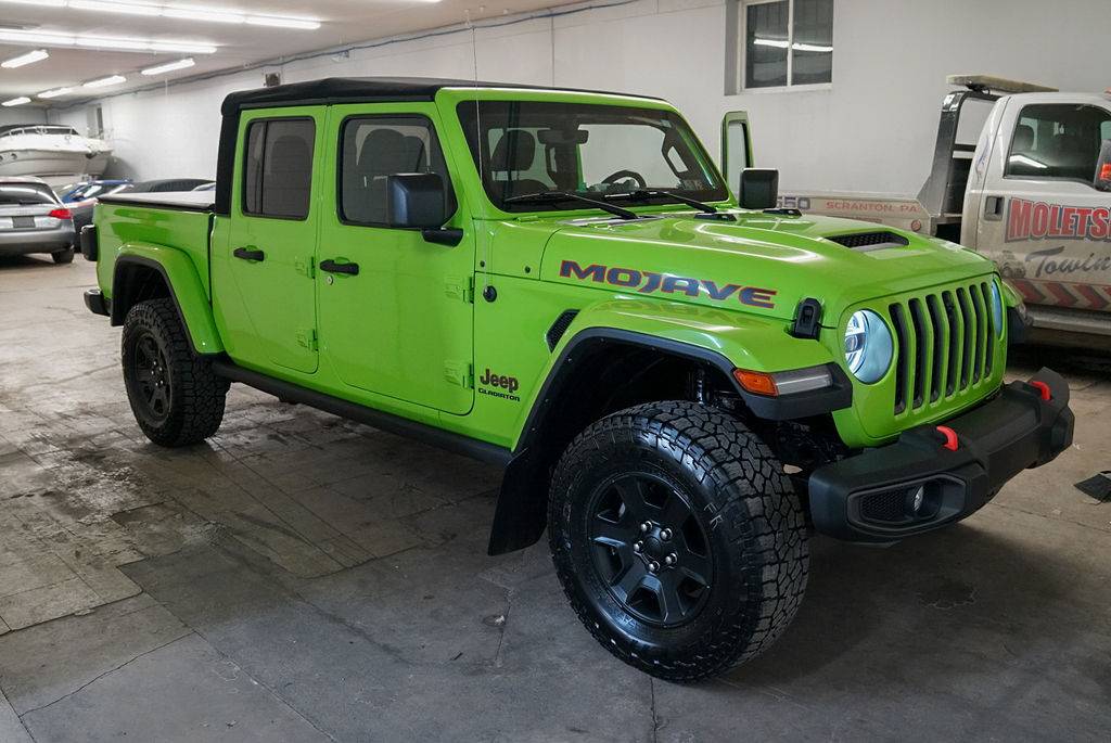 Jeep Gladiator 2021 MANUAL TRANSMISSION green Mojave 38,955 DSC00977