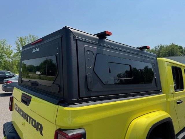 Jeep Gladiator Alu-Cab Contour Canopy + Extras IMG_4586