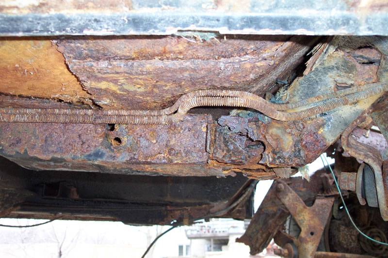 Jeep Gladiator FINALLY saw my first corrosion case yesterday. rusted-sx4-023