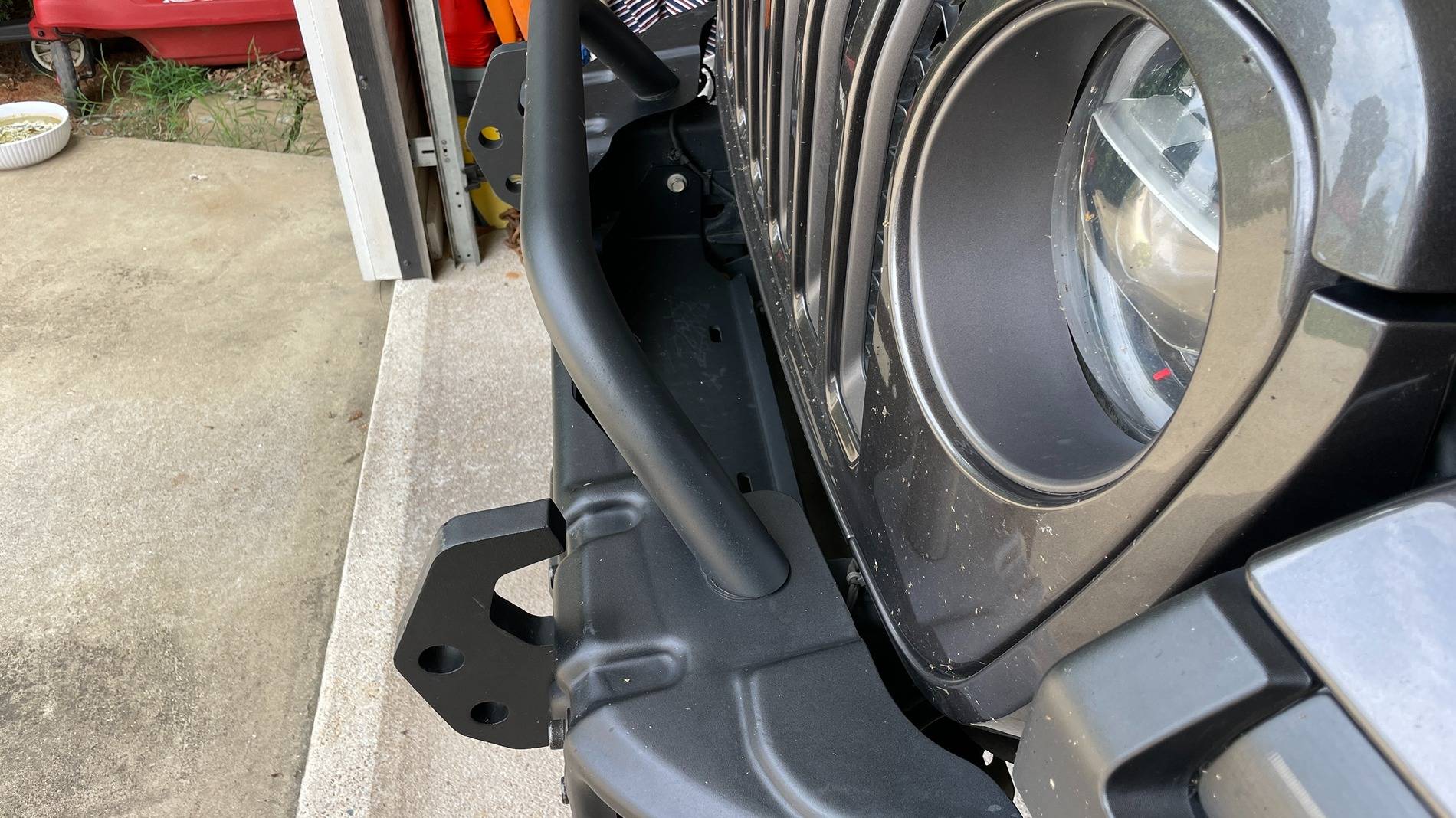 Jeep Gladiator Rugged Ridge Arcus Front Bumper + Harbor Freight Badland ZXR 9500 Winch IMG_7917