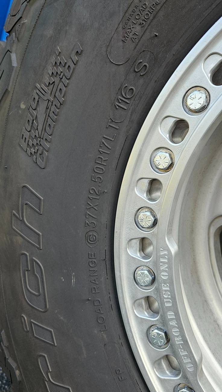Jeep Gladiator Jeep KMC Beadlocks + BFGoodrich 37's 20250604_184853