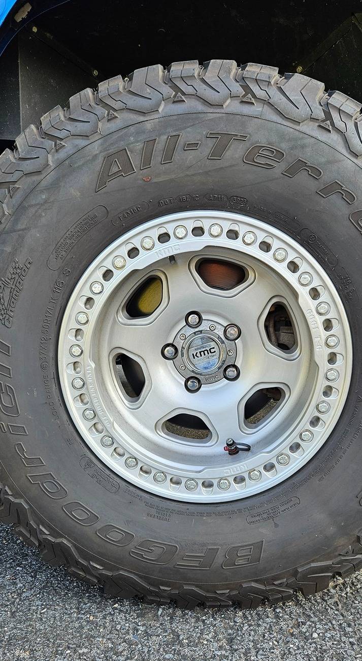 Jeep Gladiator Jeep KMC Beadlocks + BFGoodrich 37's 20250604_184844