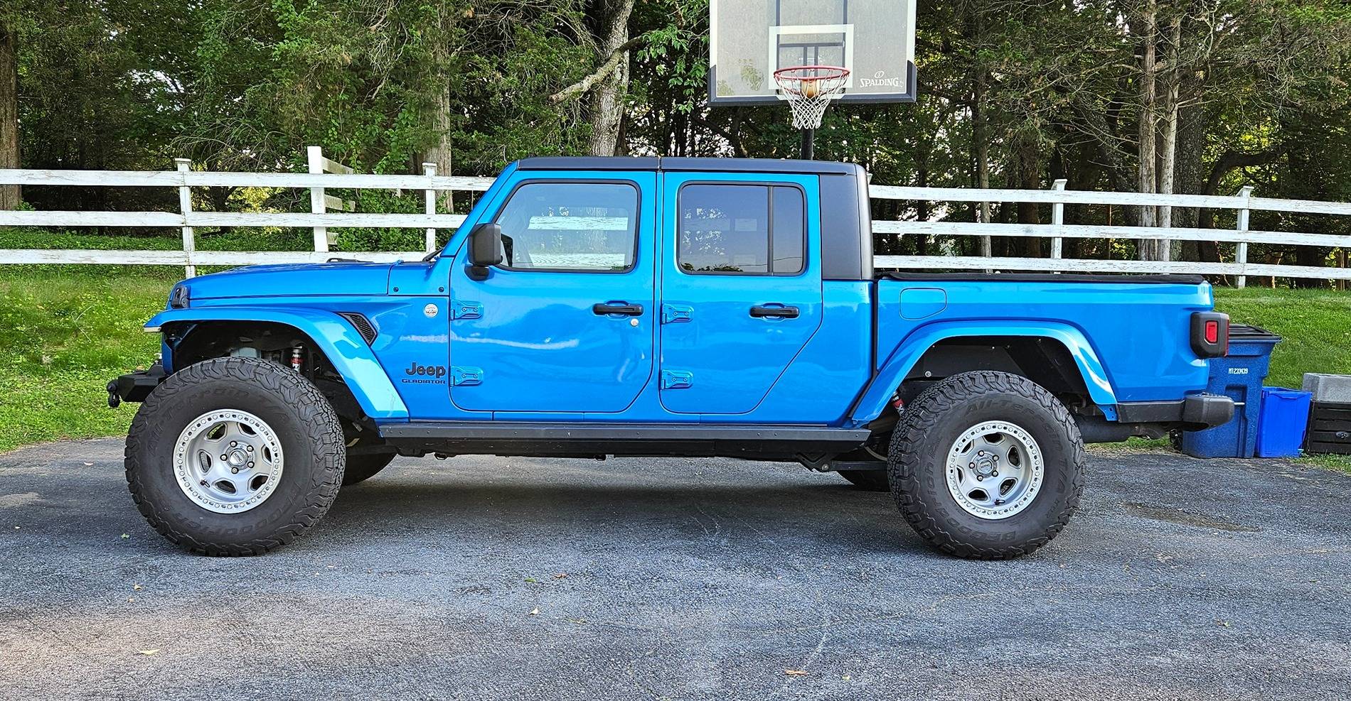 Jeep Gladiator Jeep KMC Beadlocks + BFGoodrich 37's 20250604_185149