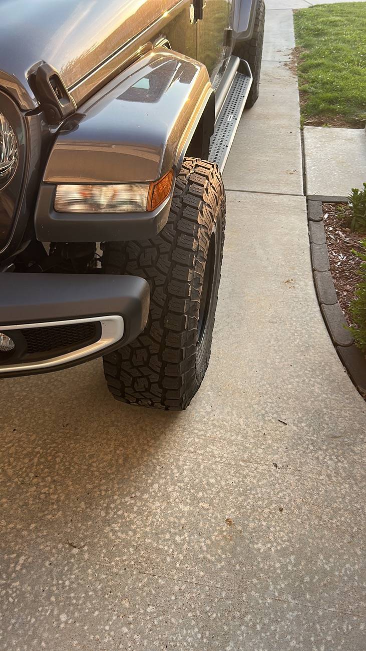 Jeep Gladiator What width 35 inch tire would look good on Sport S with max tow and rubicon type fender flares? 4293BD4D-9754-4EDC-A7D4-6C909DA7231F