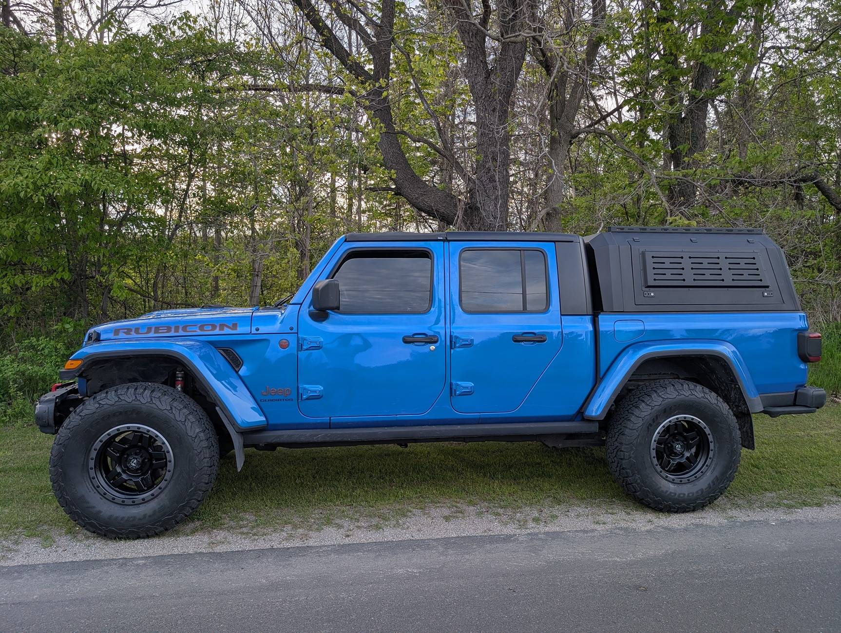 Jeep Gladiator HYDRO BLUE PEARL Gladiator JT Club PXL_20250520_234213911