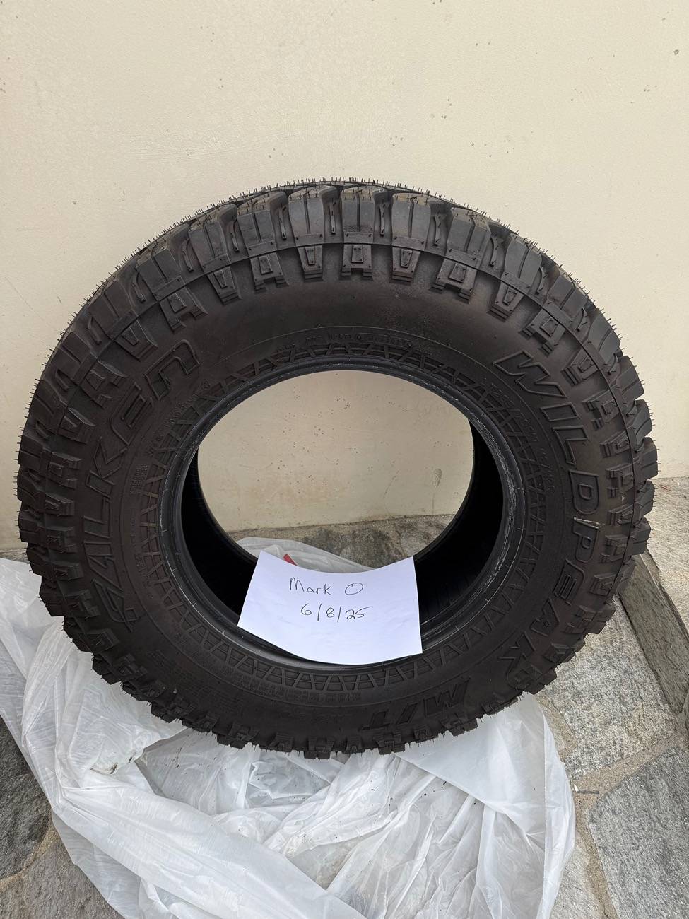 Jeep Gladiator Falken Wildpeak M/T 285 70 17 New Spare tempImageXc482C