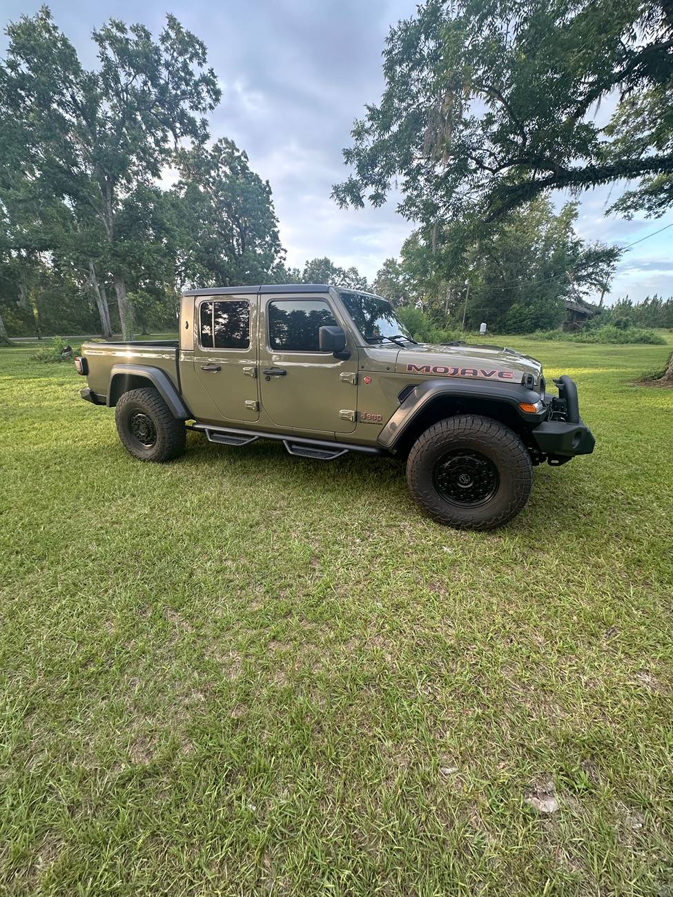 Jeep Gladiator 2025 Mojave 41 IMG_4186