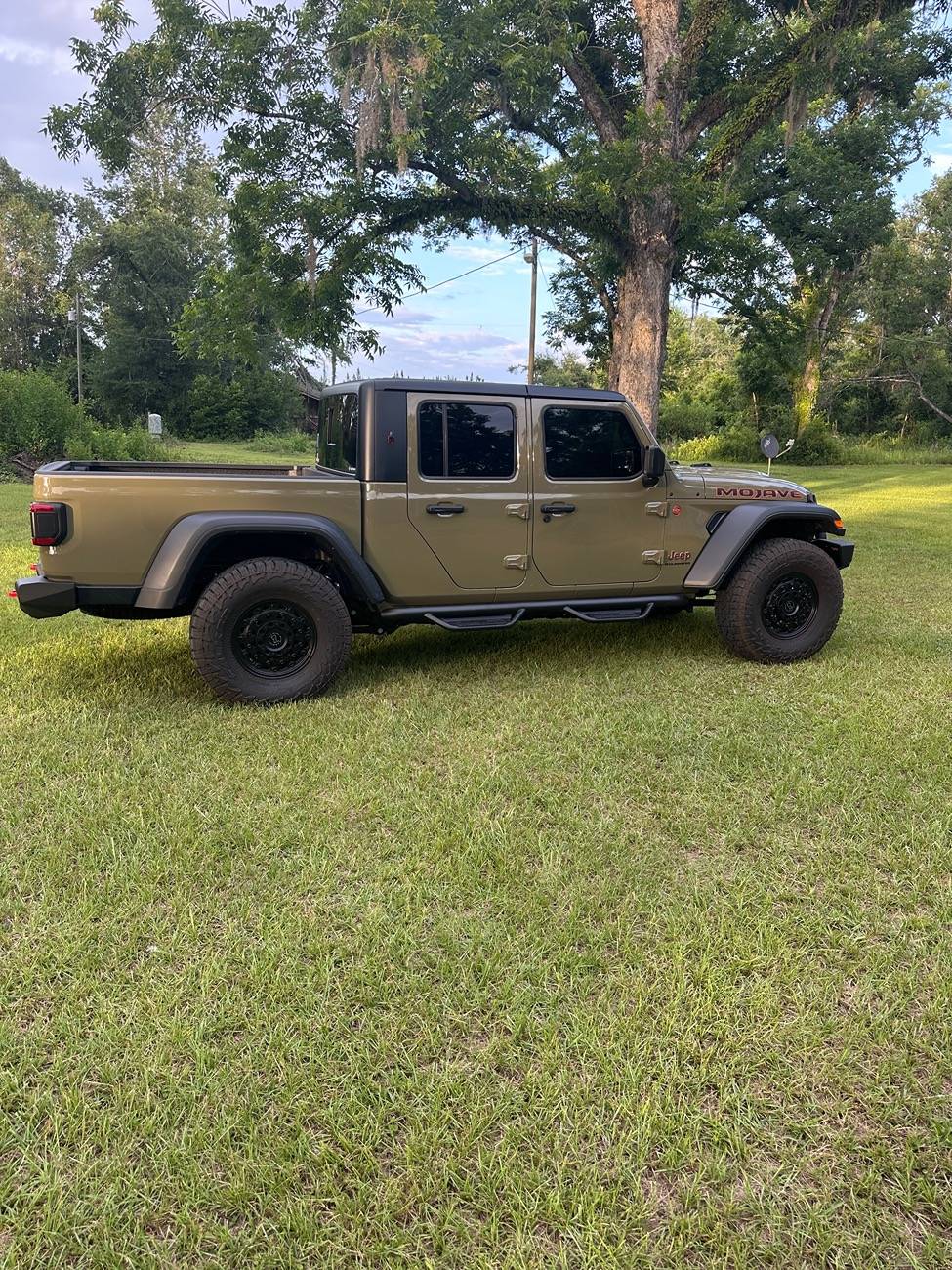 Jeep Gladiator 2025 Mojave 41 IMG_4185