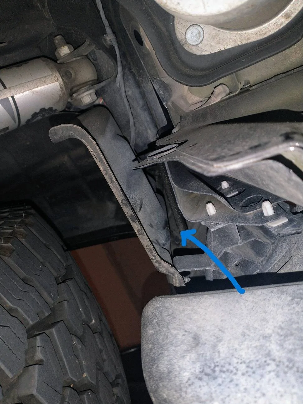 Jeep Gladiator Drain holes for rugged ridge hard cover 1000002668 arro