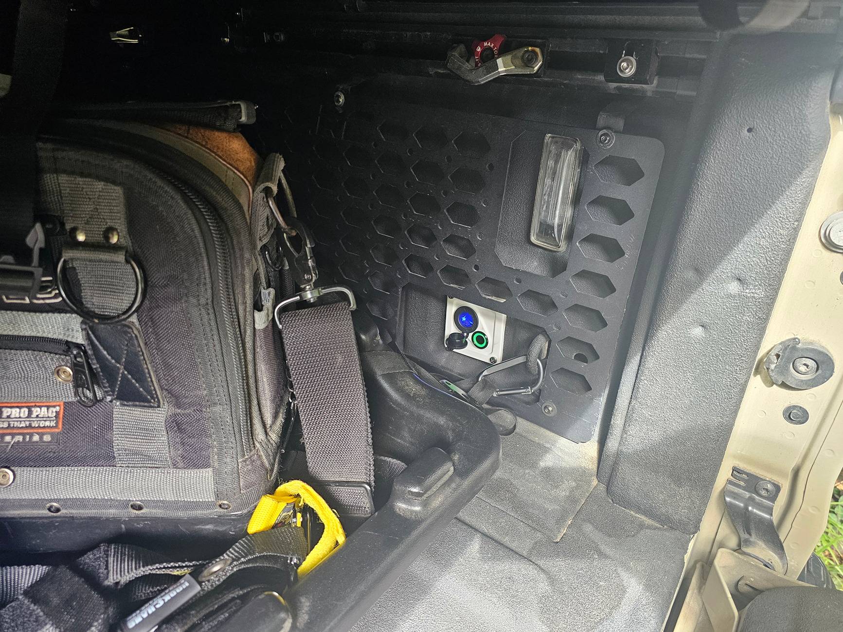 Jeep Gladiator Adding 12V to bed for Jackery & Fridge with Aux circuit 20250613_093402